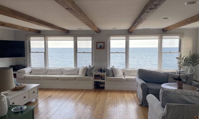 Brant Rock House | Beautiful Ocean Beachfront 3 Bedroom Home