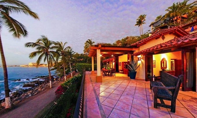 Fluvial Vallarta Villa | Beautiful Ocean Front Villa in Conchas Chinas