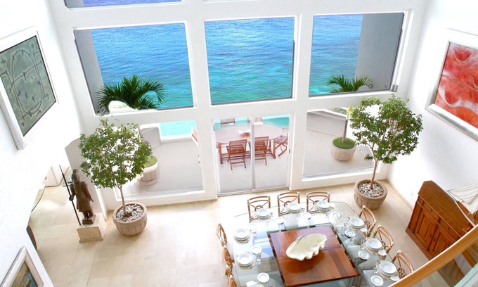 Zona Hotelera Norte Condo | Beautiful Oceanfront 3-Level Penthouse with Hotel Services and Private Terraces