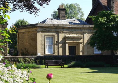 Bakewell House | Beautiful old bank in Bakewell