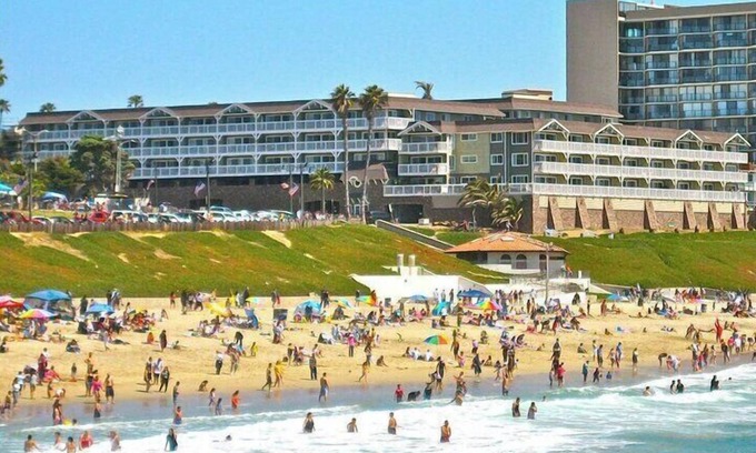 South Redondo Apartment | Beautiful One Bedroom Beachfront Property