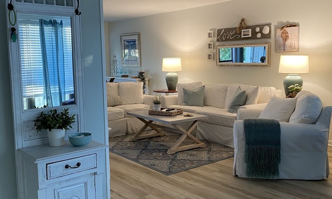 Sandestin Cottage | Beautiful One-Story Cottage Just Minutes From White Sand Beach, with Golf Cart!