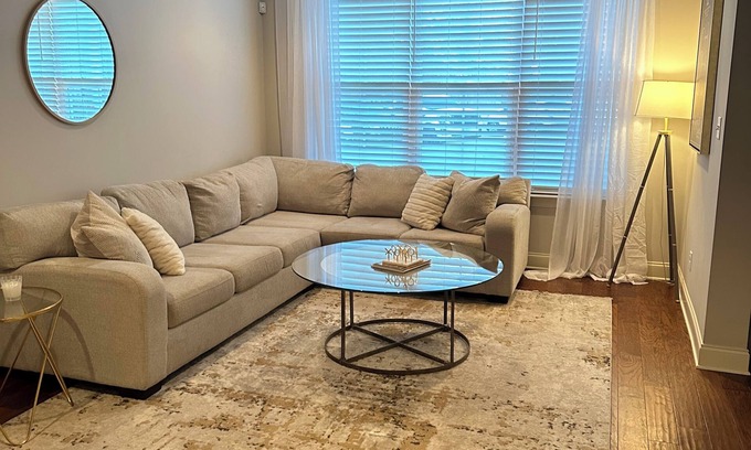 Oxford Condo | Beautiful Oxford Townhouse