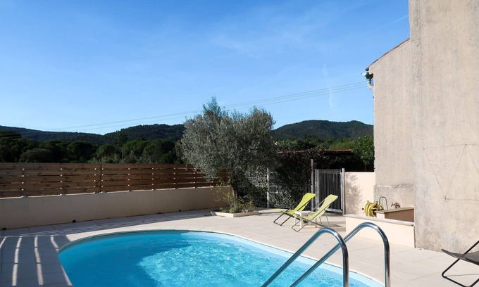 Preconil House | Beautiful private villa for 6 guests with WIFI, private pool, TV, terrace and parking
