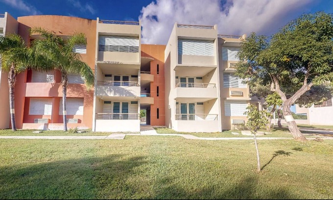 Pole Ojea Condo | Beautiful Penthouse minutes from Combate Beach🌴