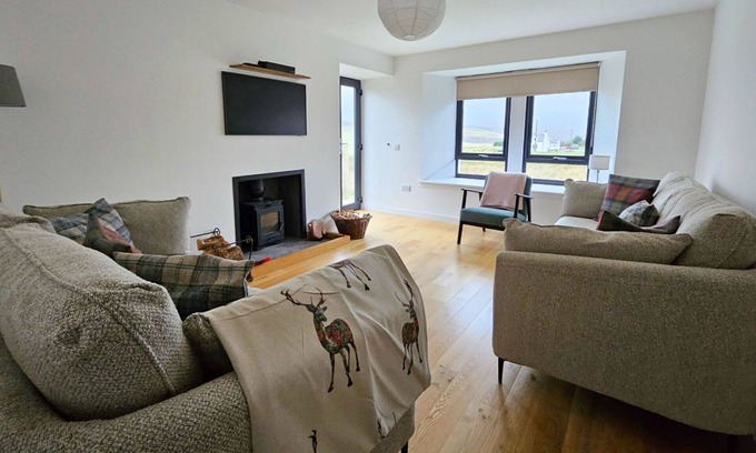 Achachork House | Beautiful private villa for 8 people with WIFI, TV, panoramic view and parking