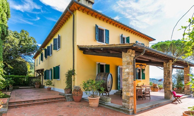 Pontassieve Villa | Beautiful private villa for 10 guests with WIFI, TV, terrace, panoramic view and parking