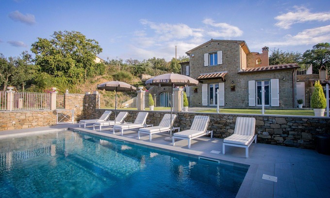 Cortona Villa | Beautiful private villa with WIFI, A/C, private pool, TV, terrace, panoramic view, close to Cortona