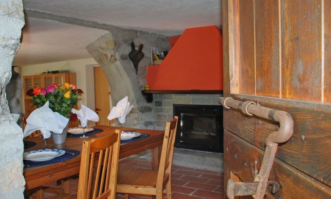 Negrentino House | Beautiful private villa for 5 people with WIFI, TV, patio, pets allowed and panoramic view