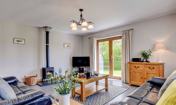 Aberdaron House | Beautiful private villa for 6 people with WIFI, TV, patio, panoramic view and parking