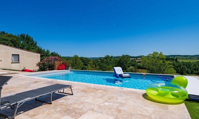 Dausse House | Beautiful private villa with private pool, WIFI, TV, terrace, panoramic view and parking
