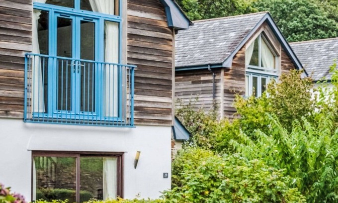 Carnon Downs House | Beautiful private villa for 4 people with pool, WIFI, TV, pets allowed and parking