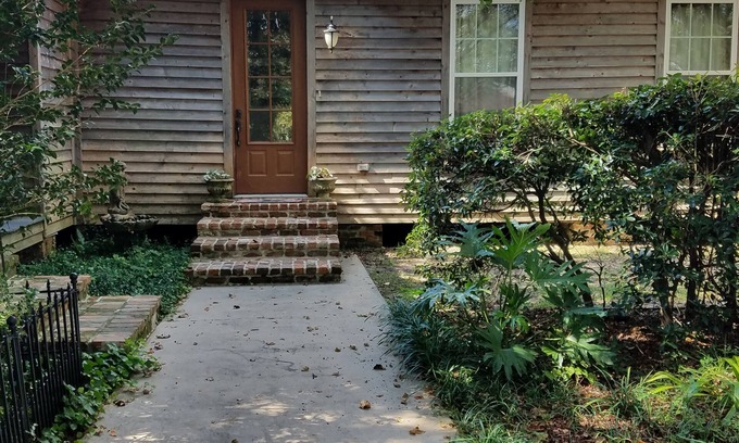 Breaux Bridge Condo | Beautiful Property on Bayou!