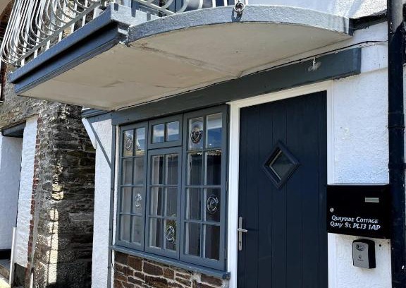 Looe House | Beautiful Quayside Cottage Looe