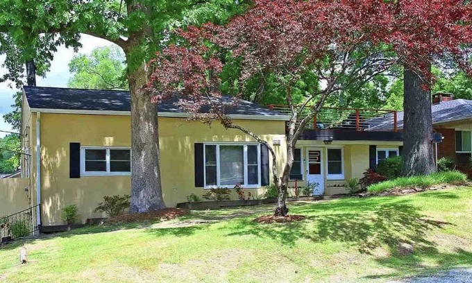 East Durham House | Beautiful ranch home minutes from Downtown Durham!