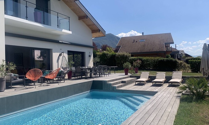 Annecy-le-Vieux House | Beautiful recent villa with swimming pool, near the beaches and center of Annecy