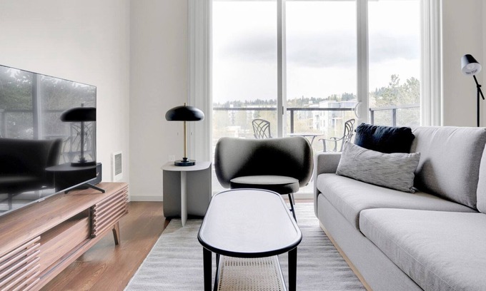 Downtown Apartment | Beautiful Redmond 1BR w/ Gym, W/D & Courtyard, near Busses, by Blueground