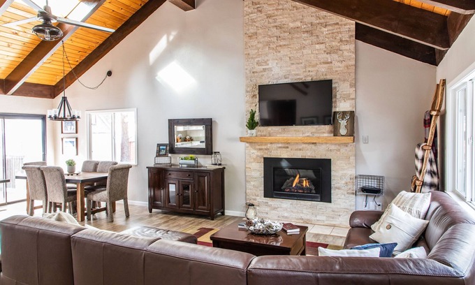 Bijou Park Acres House | Beautiful Remodeled Cabin w/NEW HOT TUB!