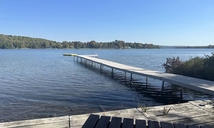Bellaire House | Beautiful, remodeled, spacious home nestled on the north arm of Lake Bellaire