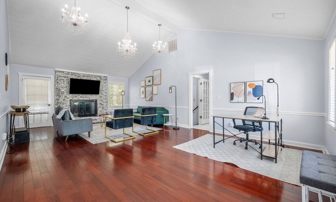 Lilburn House | Beautiful, renovated, spacious 5Bed/3bath home in peaceful, safe neigbourhood