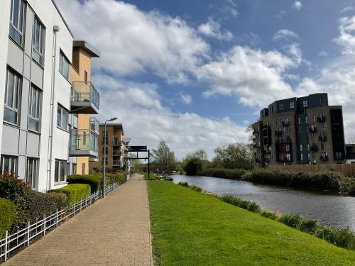 Great Baddow Apartment | Beautiful Riverview Apartment Chelmsford