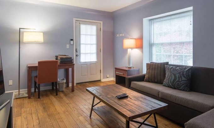 Royal Oak House | Beautiful Royal Oak Townhouse