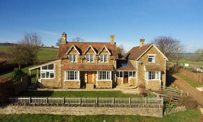 Epwell House | Beautiful rural North Cotswolds farmhouse - A real country escape