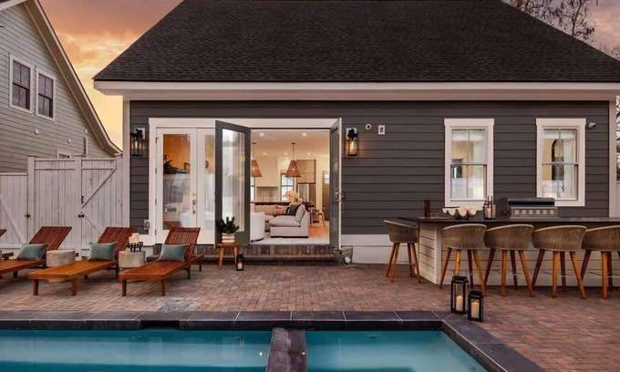 Thunderbolt House | Beautiful Savannah Retreat | Heated Pool
