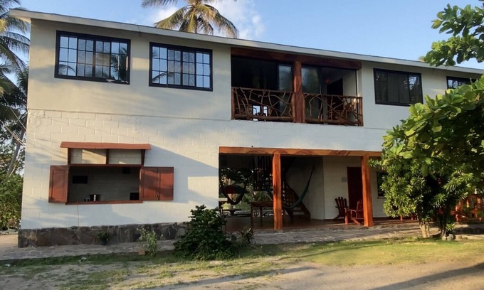 San Luis Talpa House | Beautiful spacious beachfront home - pool & ocean views
