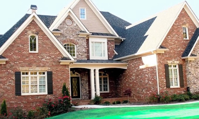 Flowery Branch House | Beautiful -Spacious Home @ Lake Lanier