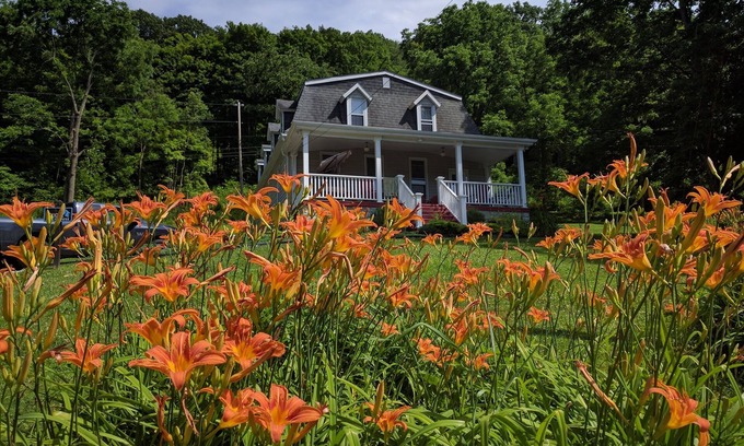 Confluence House | Beautiful, spacious home on Yough River and bike trail with hot tub