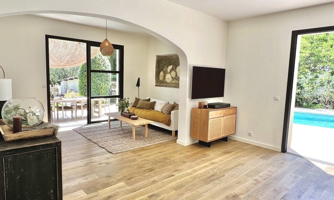 La Grand-Chile Villa | Beautiful stone house with pool next to Valbonne Village