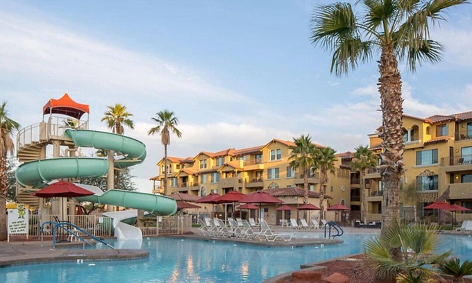 Cibola Vista Apartment | Beautiful Studio Apt in a great resort setting with fountains, courtyards, and pool with bar