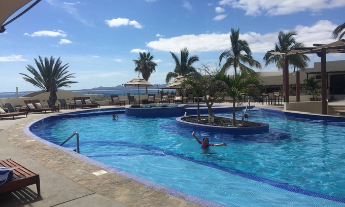La Ventana Apartment | Beautiful Studio, Fully Equiped, pool side, Walking Distance To La Ventana Beach