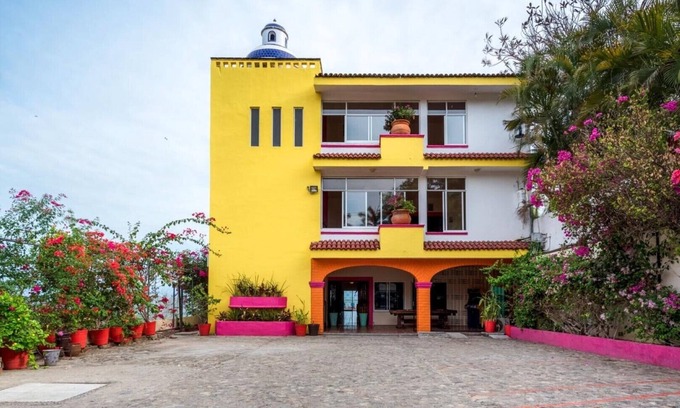 Bucerias Apartment | Beautiful suite, comfortable, spacious and with Mexican style decoration.