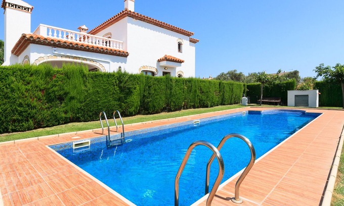 Miami Platja Ski Chalet | Beautiful summer house in a family complex with pool - UHC MAGRANERS 115