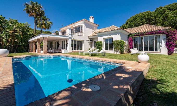 Marbella Villa | Beautiful sunny villa with pool and sea views Marbella (ELVIRIA)