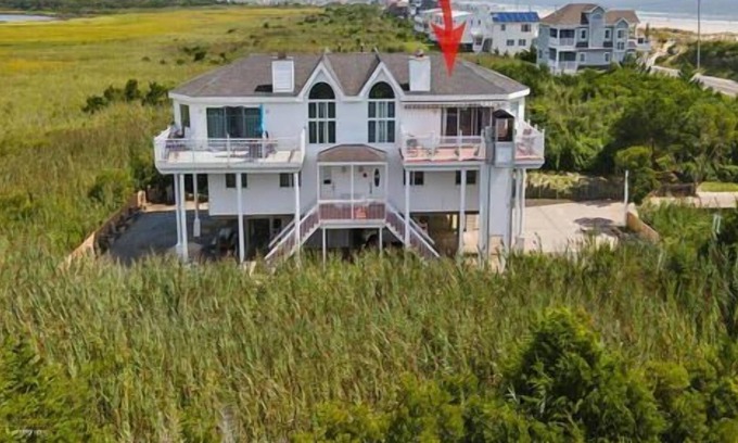 Dennisville House | Beautiful Townhome in Northend of Sea Isle