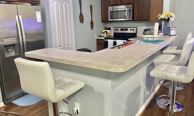 Buena Ventura Lakes House | Beautiful townhome close to Disney, Orlando airport and Universal.