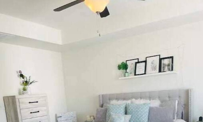 Fairburn House | Beautiful townhome near airport