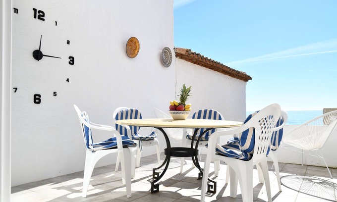 Bahia Dorada Villa | Beautiful traditional 4 bed villa on the beach