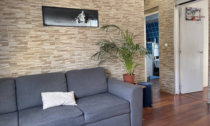 Asnieres-sur-Seine Apartment | Beautiful two-room apartment Bois-Colombes