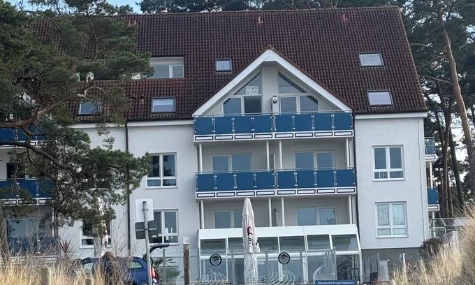Lubmin Apartment | Beautiful vacation apartment directly on the beach