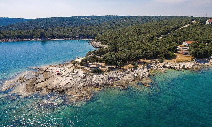 Kavran House | Beautiful vacation home for your relaxing vacation near the beach.