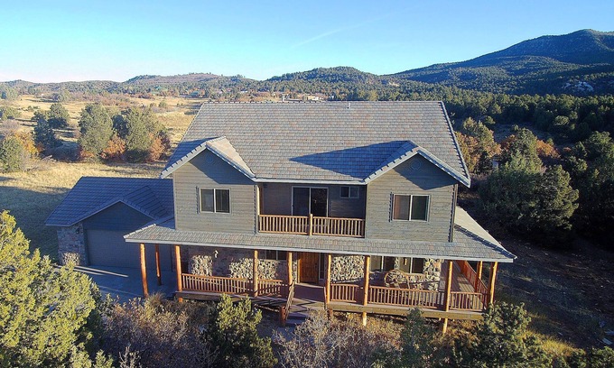 Zion National Park East Entrance Cabin | Beautiful very clean privately owned home. Next to Zion Ponderosa Resort.