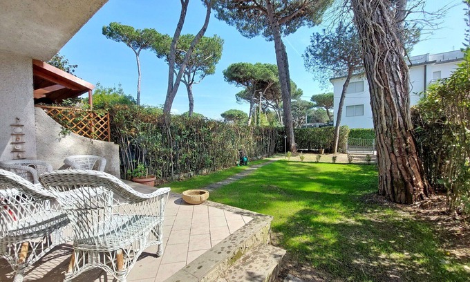 Ronchi House | Beautiful villa for 5 people with A/C, WIFI, TV, veranda and pets allowed, close to Forte Dei M.