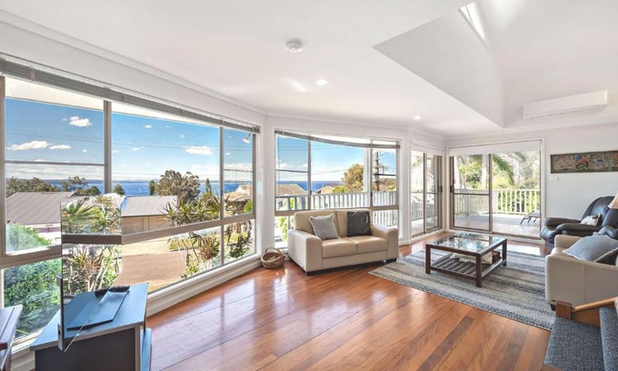 Corlette House | Beautiful View Corlette