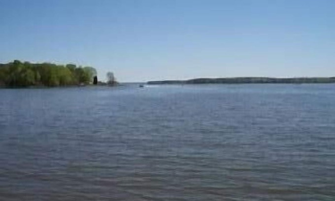 Prosperity House | Beautiful view located on a point lot 2 miles from Dreher Is. state park