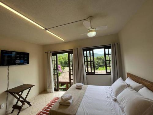 Ilha Grande Apartment | Beautiful view room