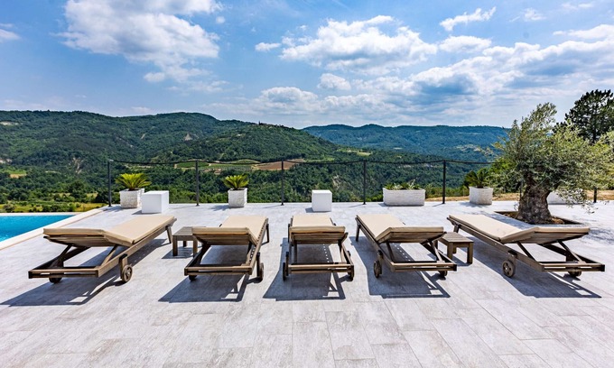 Korelici Villa | Beautiful Villa Bella Draguć